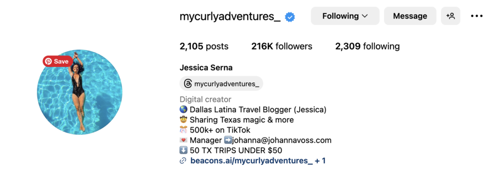Latina travel blogger Jessica Serna